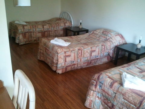 Beaconsfield Lodge Motel - Surfers Paradise Gold Coast 2