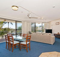 Chateau Royale Beach Resort - Surfers Paradise Gold Coast