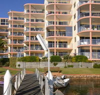 On The River Apartments - Surfers Paradise Gold Coast