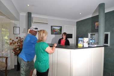 Poplars Inn - Surfers Paradise Gold Coast 1
