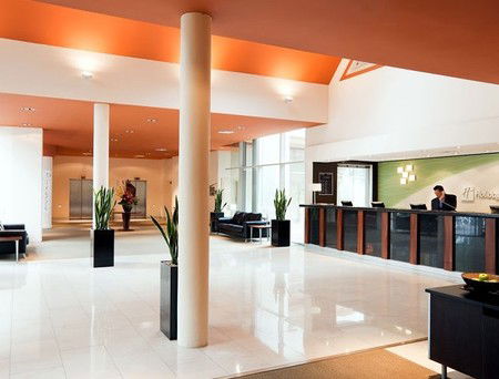 Holiday Inn Potts Point - Surfers Paradise Gold Coast 4