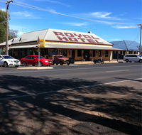 Royal Hotel Narromine - Surfers Paradise Gold Coast