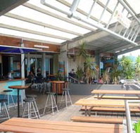 Beachfront Hotel - Surfers Paradise Gold Coast