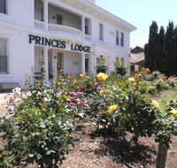 Princes Lodge Motel - Surfers Paradise Gold Coast
