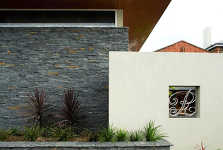 Robin Hood Hotel - Surfers Paradise Gold Coast