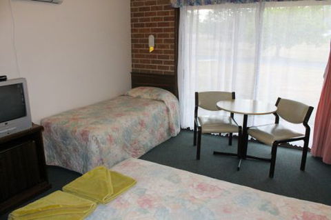 Colonial Motor Inn - Lithgow - Surfers Paradise Gold Coast 7