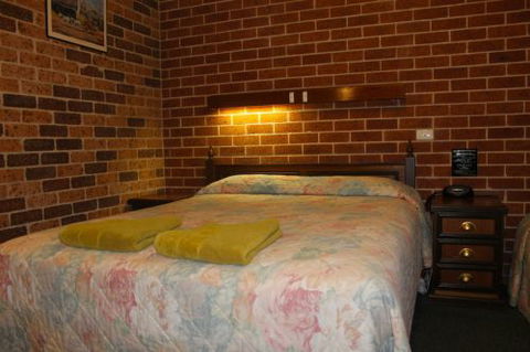 Colonial Motor Inn - Lithgow - Surfers Paradise Gold Coast 9