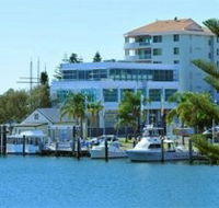 Golden Chain Le George Motel - Surfers Paradise Gold Coast
