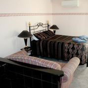 Roundhouse Motel - Surfers Paradise Gold Coast 1