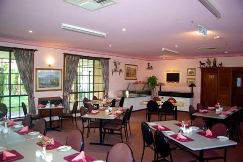 Roundhouse Motel - Surfers Paradise Gold Coast 2