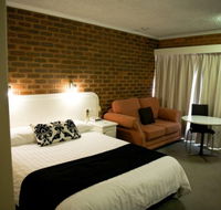 Cousins Motor Inn - Surfers Paradise Gold Coast