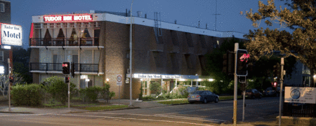 Tudor Inn Motel - Surfers Paradise Gold Coast 0