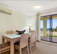 South Pacific Apartments - Surfers Paradise Gold Coast