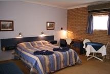 Deer Park Motor Inn - Surfers Paradise Gold Coast 1