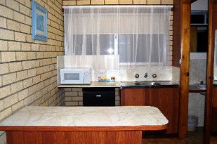 Coastal Comfort Motel - Surfers Paradise Gold Coast 1