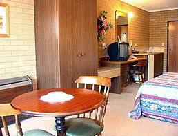 Goldtera Motor Inn - Surfers Paradise Gold Coast 2