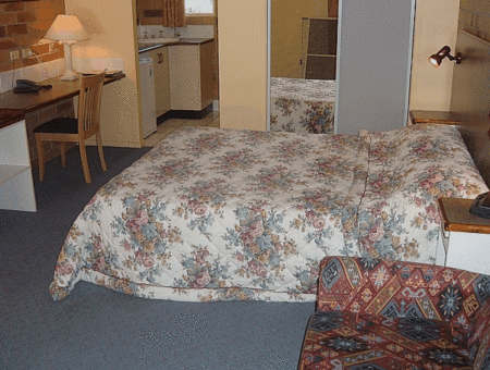 Copper Country Motor Inn - Surfers Paradise Gold Coast 2