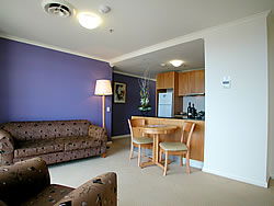 Waldorf Apartments Hotel Canberra - Surfers Paradise Gold Coast 3