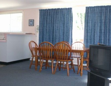 Boronia Holiday Lodge - Surfers Paradise Gold Coast 2