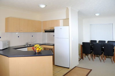 Bella Mare Beachside Apartments - Surfers Paradise Gold Coast 5