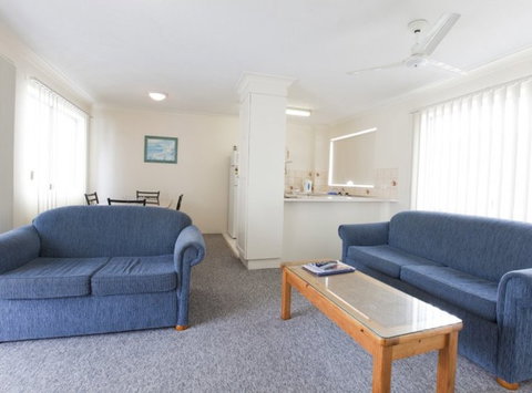 Mardi Gras Apartments - Surfers Paradise Gold Coast 4