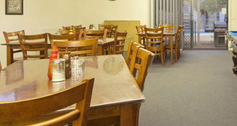 Rosebud Motel - Surfers Paradise Gold Coast 1
