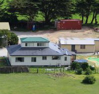 King Island Golf and Surf Accommodation - Surfers Paradise Gold Coast