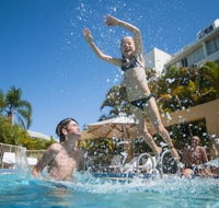 Stay In Noosa - Surfers Paradise Gold Coast
