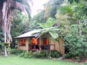 Cottages On The Creek - Surfers Paradise Gold Coast 0