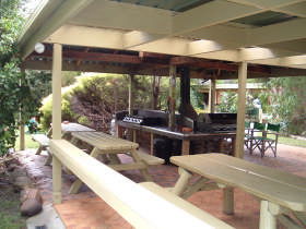 Melaleuca Grove Holiday Units & Motor Inn - Surfers Paradise Gold Coast 0