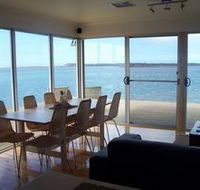 Coorong Beach House - Surfers Paradise Gold Coast