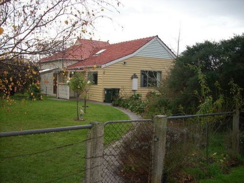 Whitelaw's Rest - Surfers Paradise Gold Coast 2