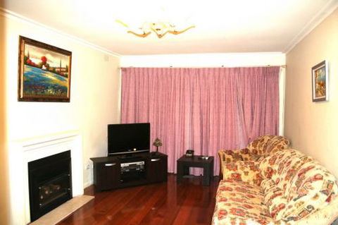 Box Hill Accommodation - Surfers Paradise Gold Coast 0