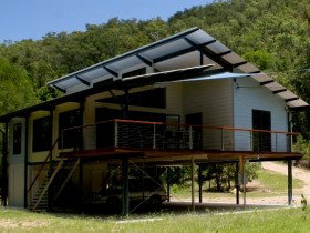 Creek Valley Rainforest Retreat - Surfers Paradise Gold Coast 0