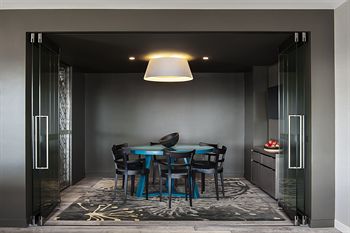 PARKROYAL Darling Harbour, Sydney - Surfers Paradise Gold Coast 4