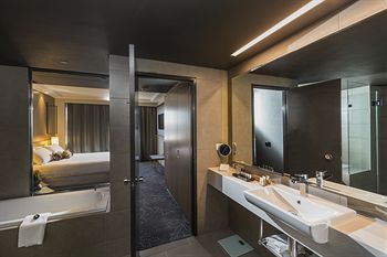 PARKROYAL Darling Harbour, Sydney - Surfers Paradise Gold Coast 13