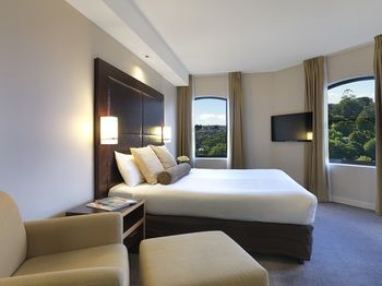 Amora Riverwalk Melbourne - Surfers Paradise Gold Coast 23