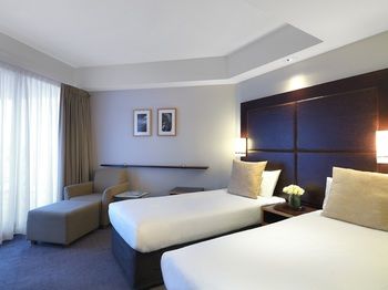 Amora Riverwalk Melbourne - Surfers Paradise Gold Coast 24