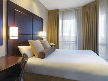Amora Riverwalk Melbourne - Surfers Paradise Gold Coast 26