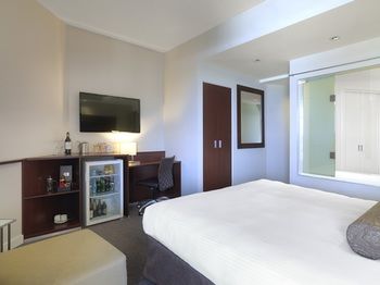 Amora Riverwalk Melbourne - Surfers Paradise Gold Coast 28