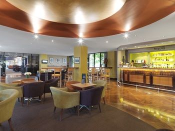 Amora Riverwalk Melbourne - Surfers Paradise Gold Coast 34