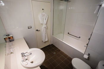 Amora Riverwalk Melbourne - Surfers Paradise Gold Coast 54