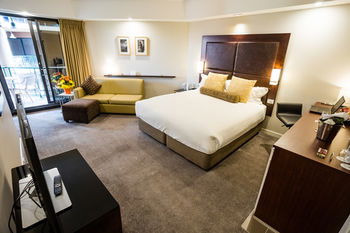 Amora Riverwalk Melbourne - Surfers Paradise Gold Coast 61