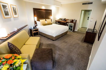 Amora Riverwalk Melbourne - Surfers Paradise Gold Coast 62