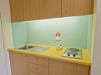 Oaks Waterfront Resort - The Entrance - Surfers Paradise Gold Coast 14