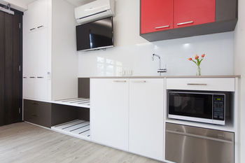 Abode By Easystay - Surfers Paradise Gold Coast 5