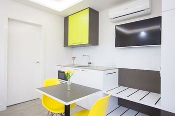 Abode By Easystay - Surfers Paradise Gold Coast 6