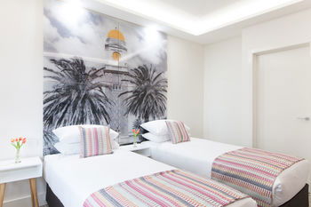 Abode By Easystay - Surfers Paradise Gold Coast 14