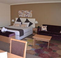 Country Comfort Hunts Liverpool - Surfers Paradise Gold Coast