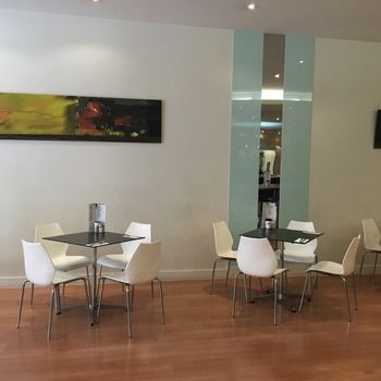 Ramada Encore Dandenong - Surfers Paradise Gold Coast 3